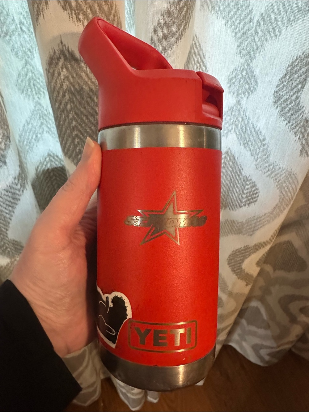 YETI Rambler Insulated Bottle - Red - missing straw